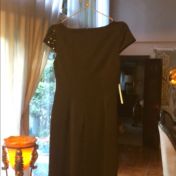 Formal Dress - Picture 6 of 8